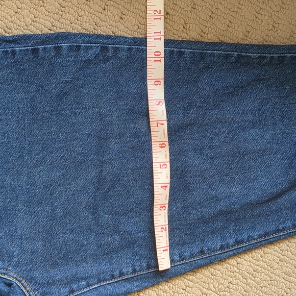 Levi's s31 High Waist Mom Jeans - Picture 5 of 7